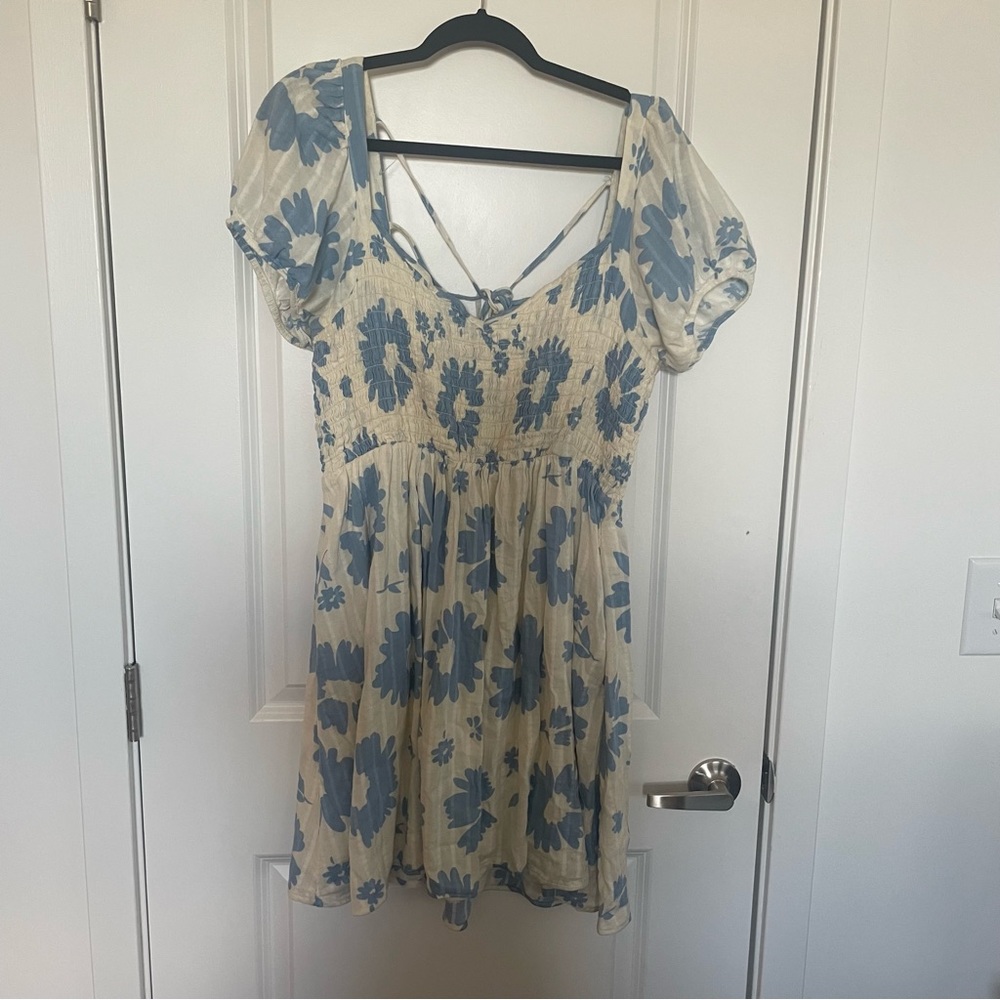 Blue and white American Eagle dress